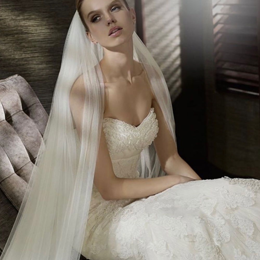 Wedding Dress- San Patrick Eresma wedding dress, size 2, off white color - Picture 5 of 16
